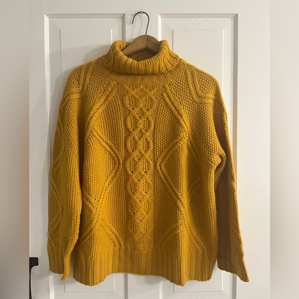 Oasis Size Large Mustard Cable Knit Turtleneck Sweater